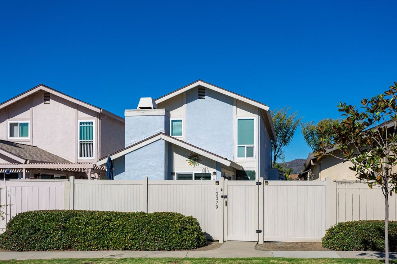 10379 Rochelle Ave - Photo 5 of 38