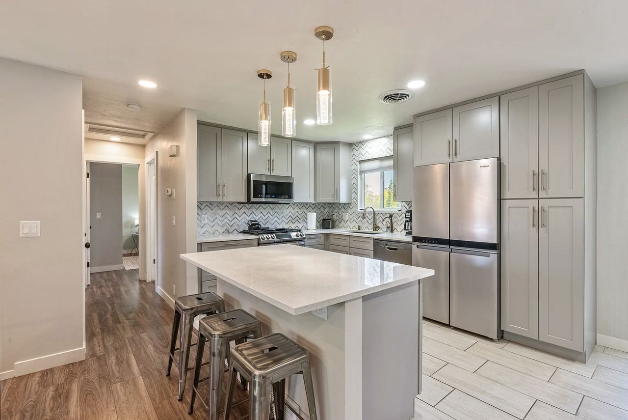 5491 5491 S Saguaro Drive - Photo 3 of 13