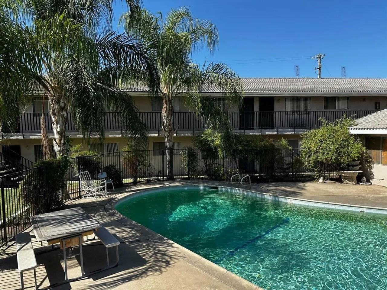 1905 E Pontiac Way - Photo 7 of 17