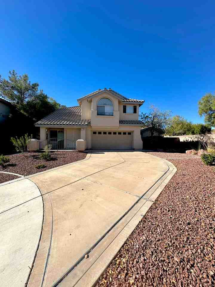 2705 Sweet Willow Ln - Photo 2 of 43