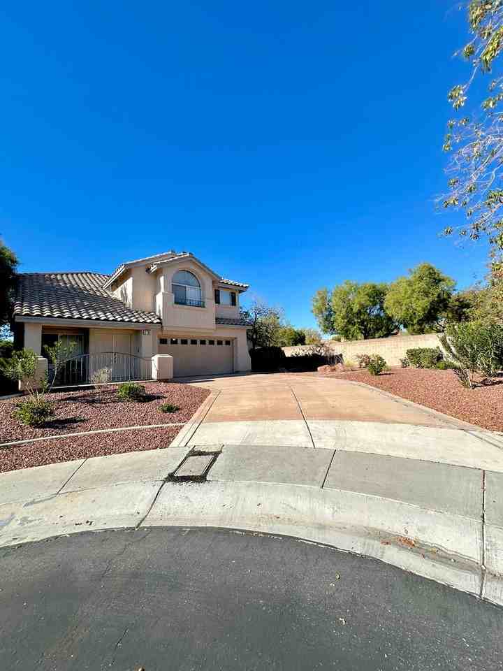 2705 Sweet Willow Ln - Photo 3 of 43