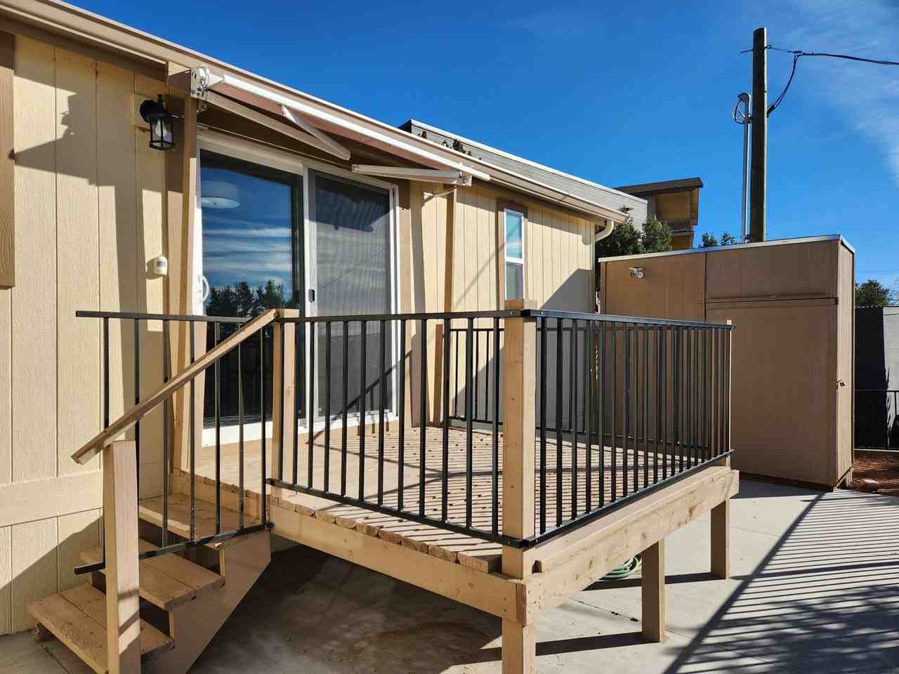 719 W Summit St - Photo 4 of 18