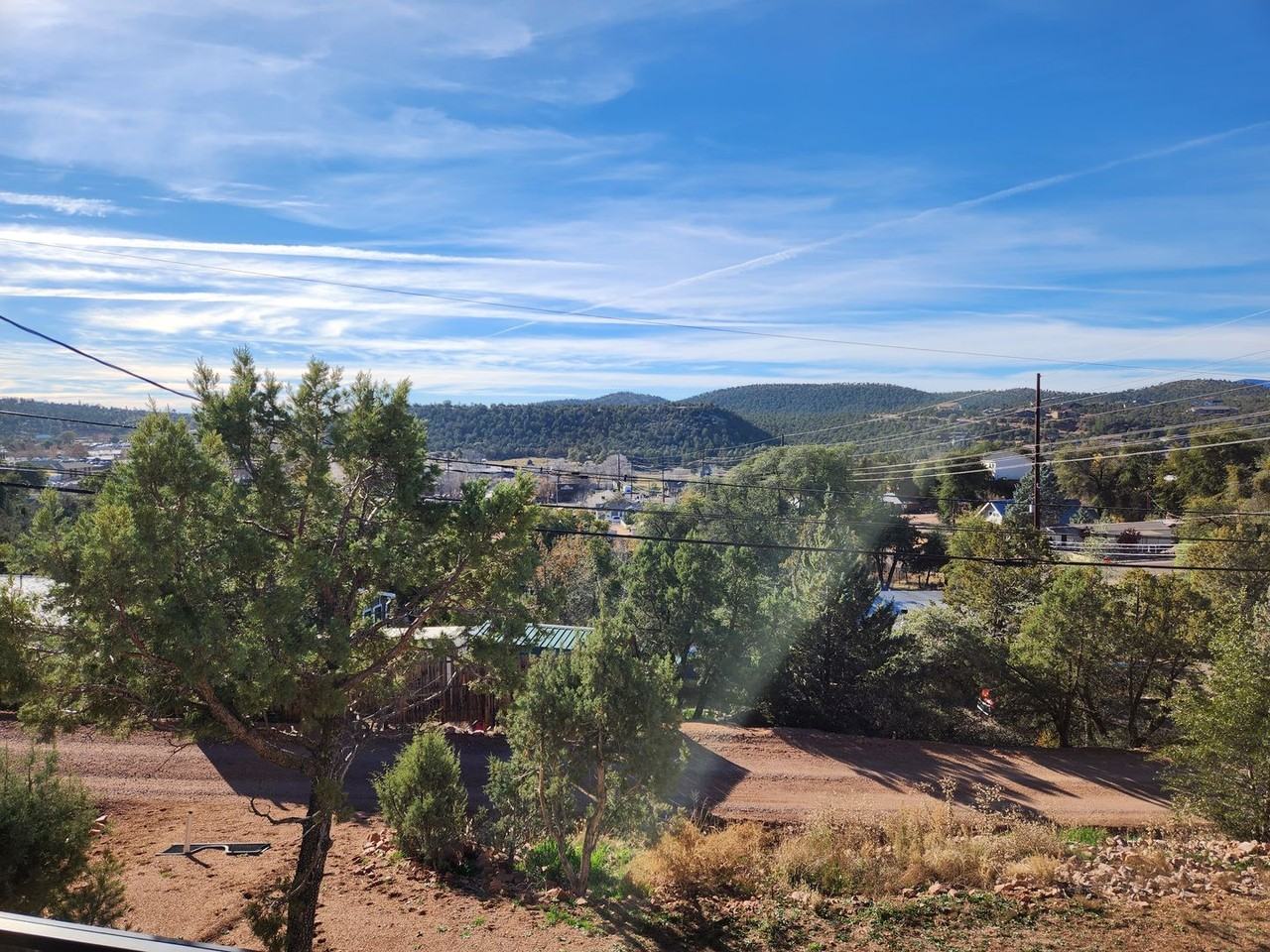 719 W Summit St - Photo 6 of 18