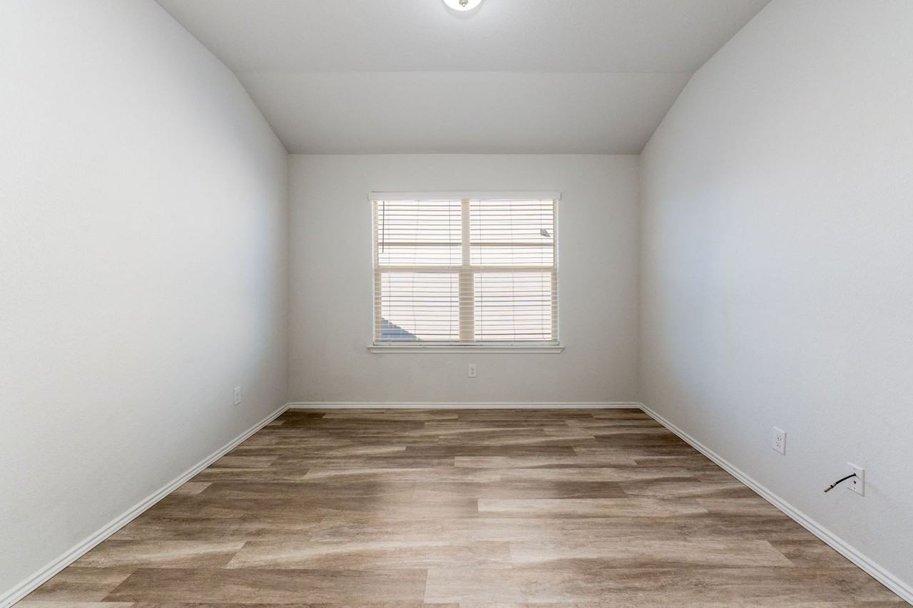 2051 Wigeon Way - Photo 6 of 17