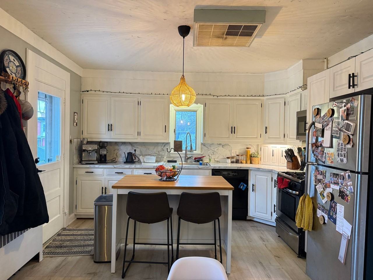 217 E Walnut St #2 - Photo 3 of 22