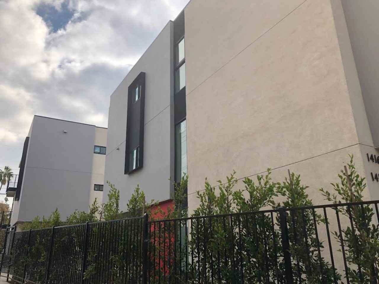 CLO(1416) - Photo 3 of 50