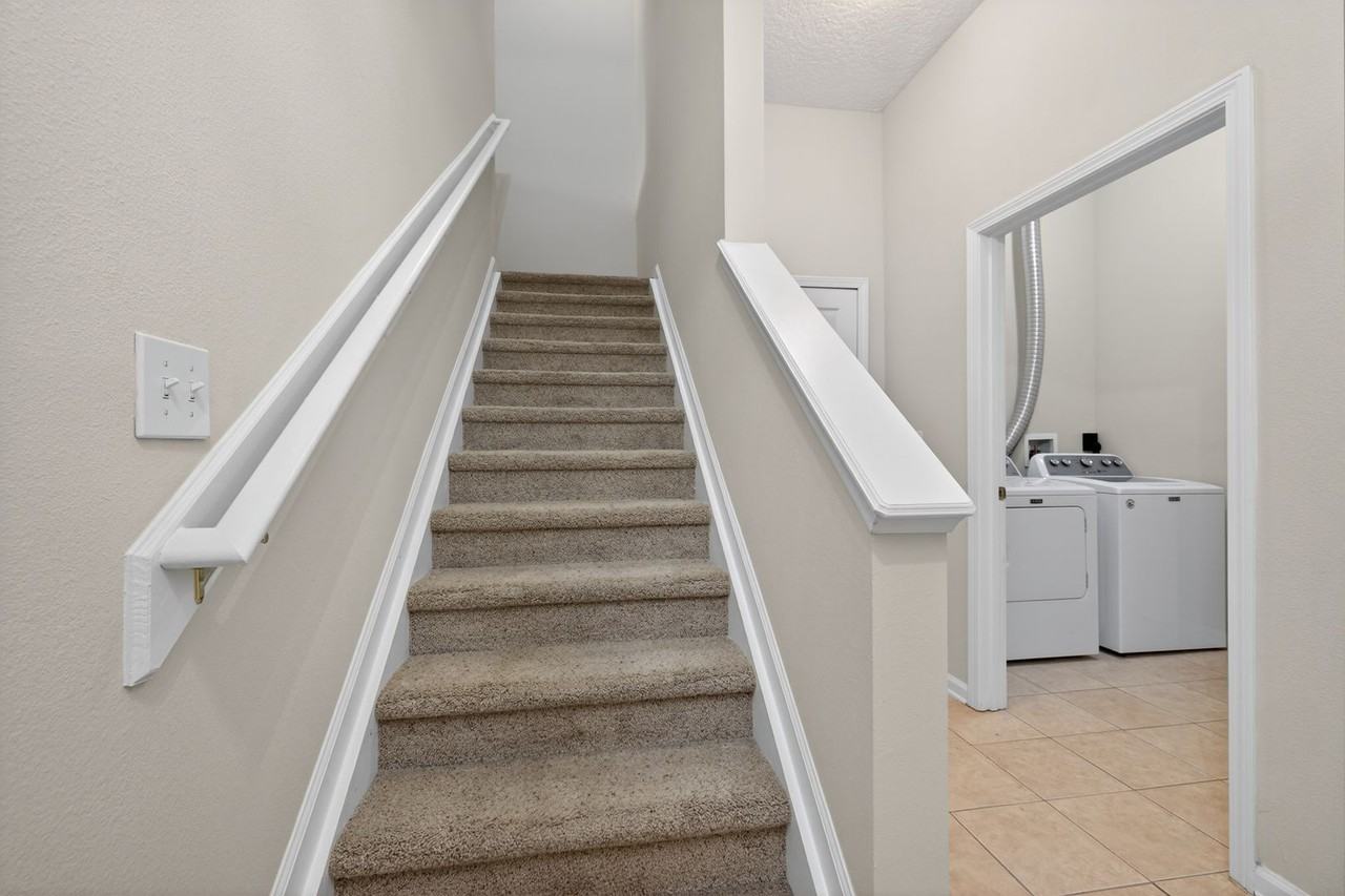 7028 Deer Lodge Cir #112 - Photo 7 of 20