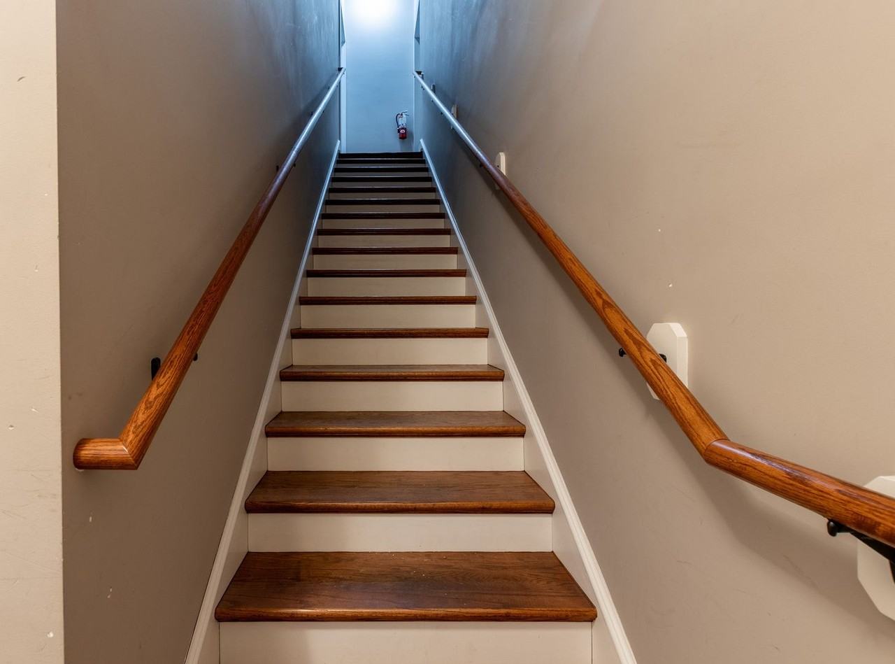 204 N Columbus St #C - Photo 5 of 21