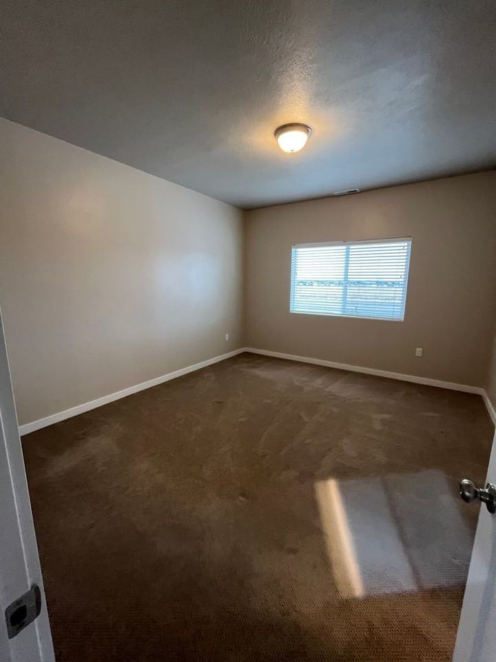 5191 Dragon Fly St - Photo 7 of 33