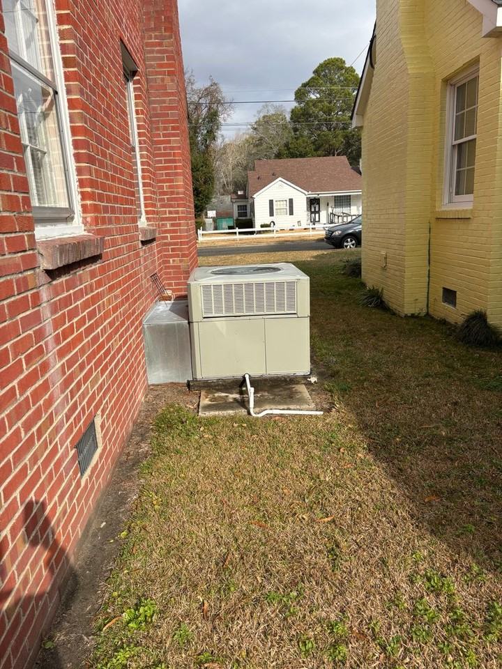 908 Edwards Ave - Photo 6 of 21