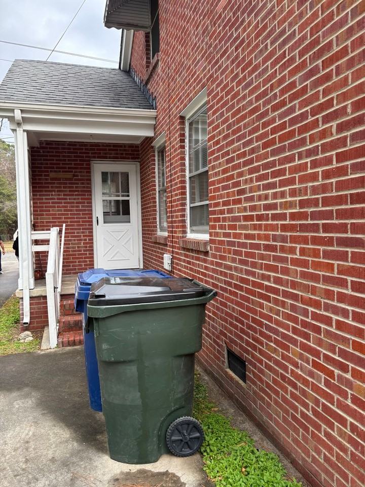 908 Edwards Ave - Photo 7 of 21