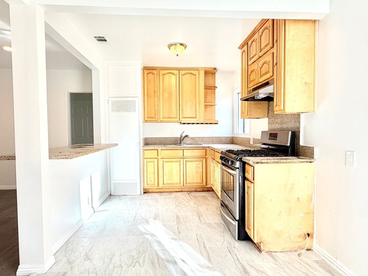 1814 Buffington St - Photo 5 of 17