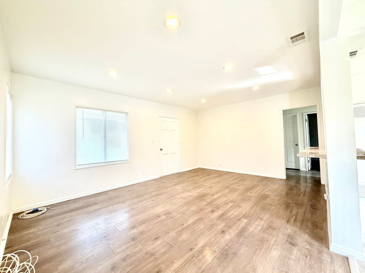 1814 Buffington St - Photo 7 of 17