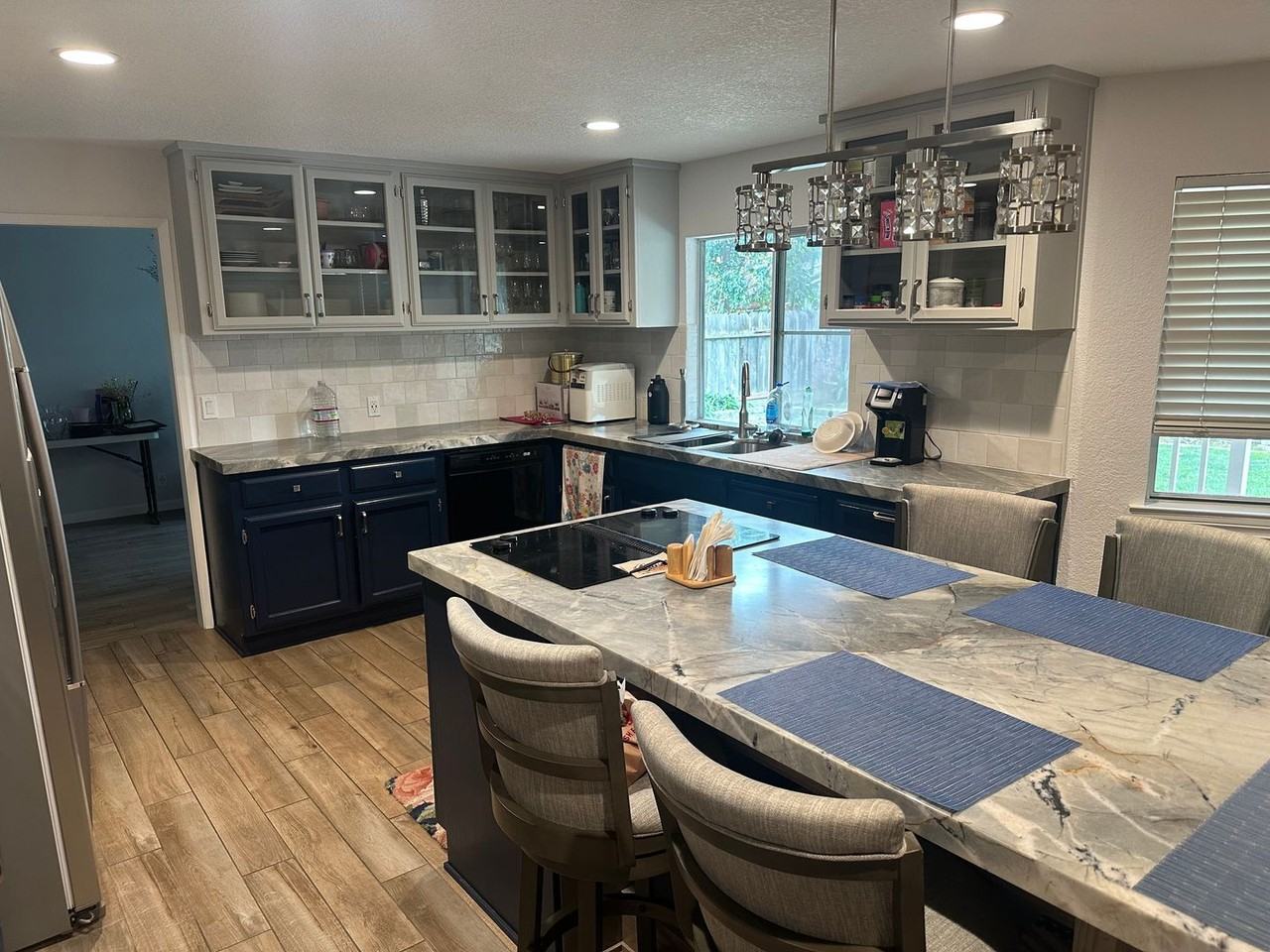 3913 Viader Dr - Photo 3 of 9