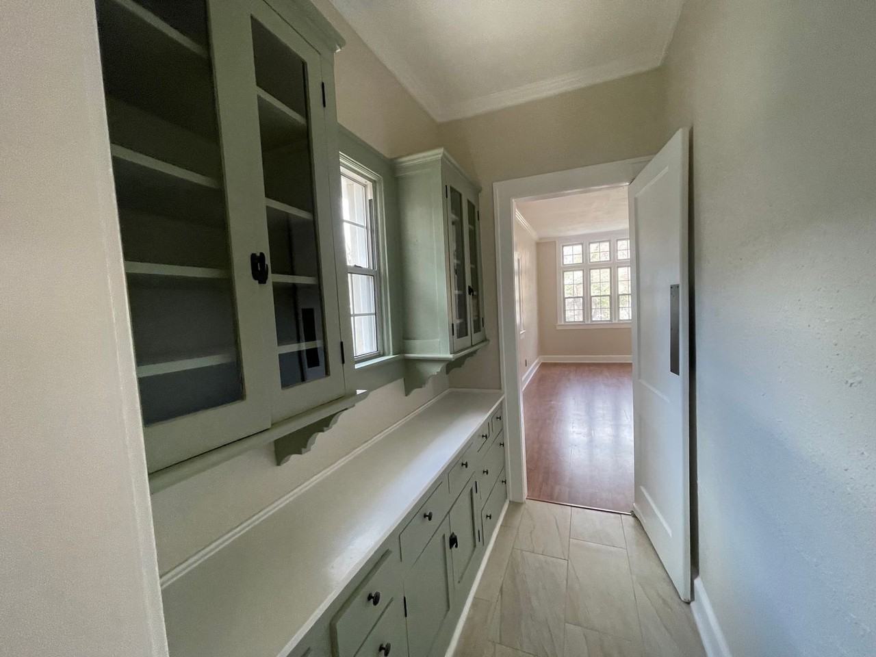 521 Wilkinson St - Photo 6 of 17