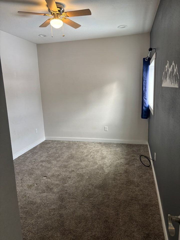 805 Crooks St - Photo 3 of 12