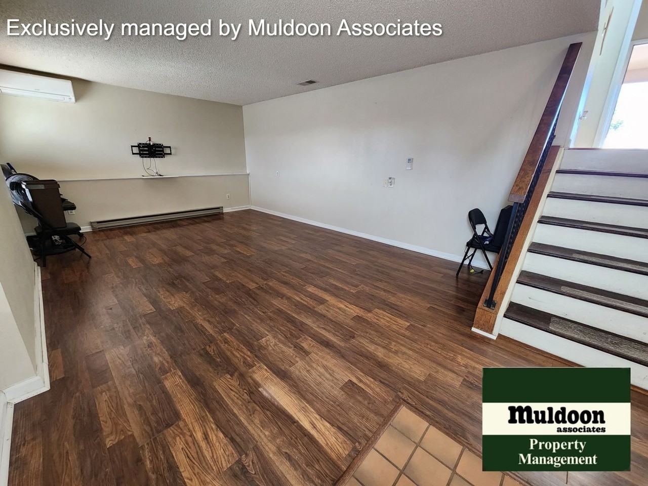 654 S Bellflower Dr - Photo 7 of 15