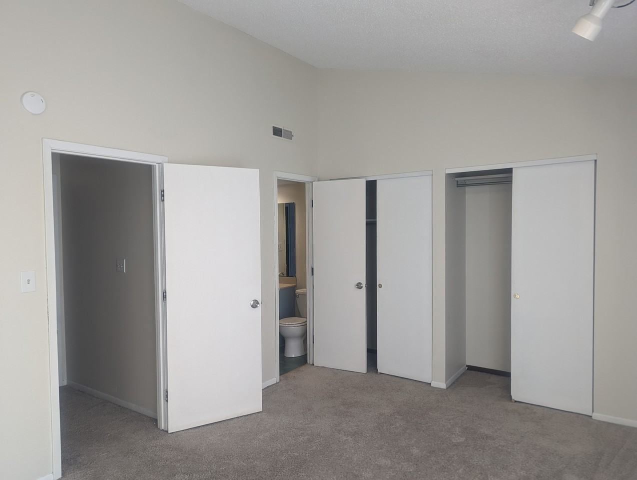 2104 Melrose Dr #1 - Photo 5 of 16