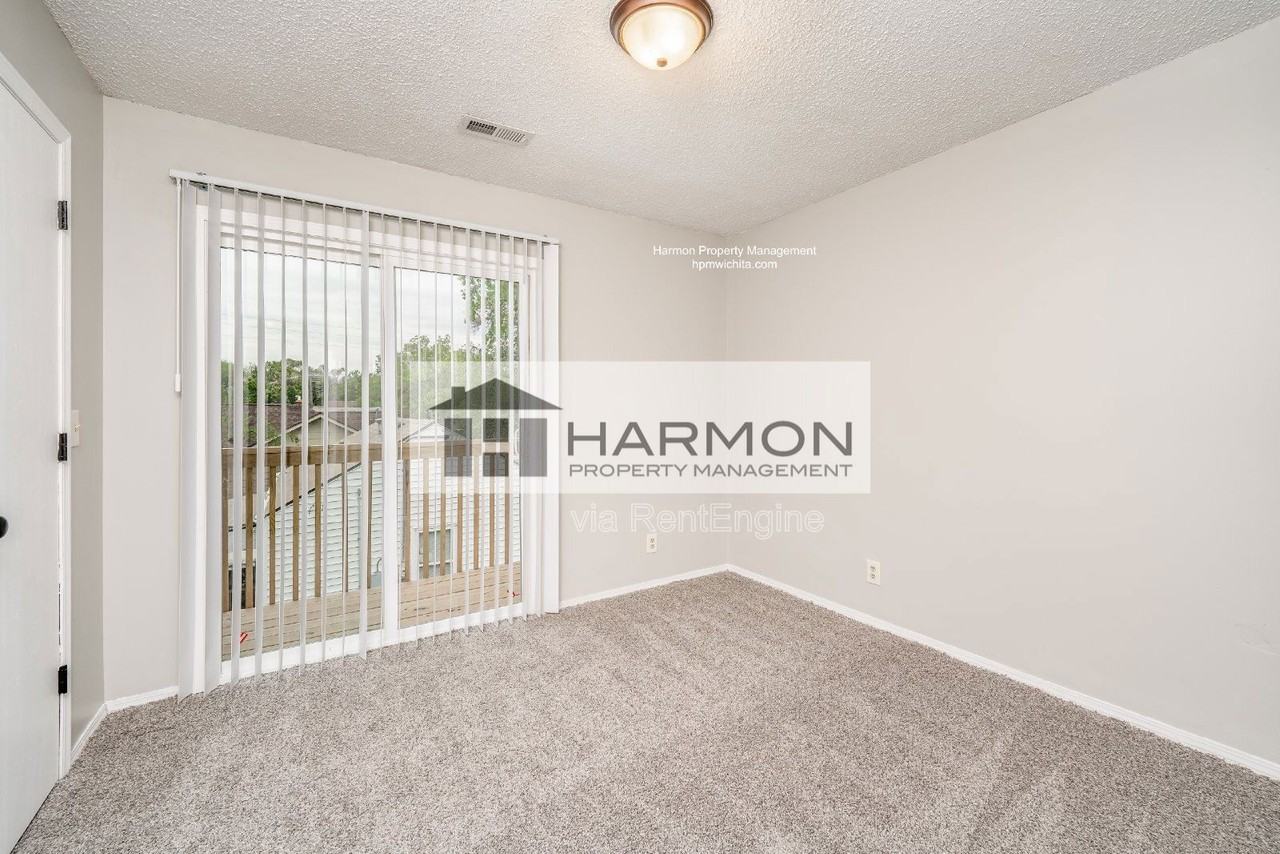 538 N Florence St #1212 - Photo 5 of 5