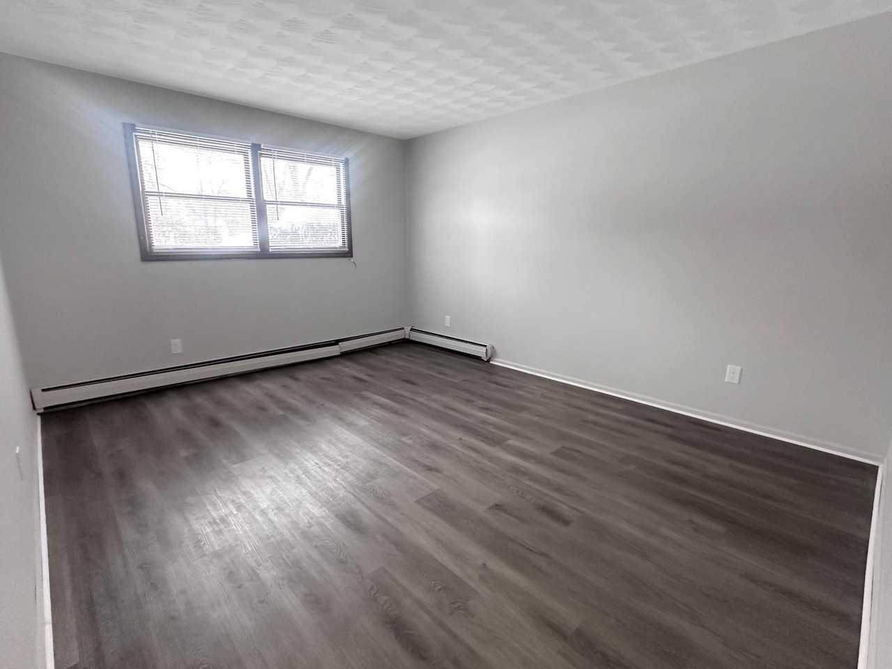 118 S Clarendon St #3 - Photo 6 of 8