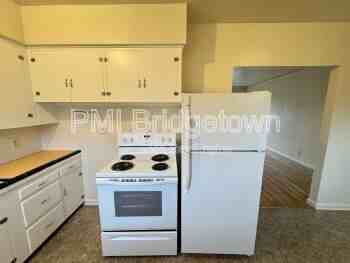 6520 Ne 6th Ave #2 - Photo 7 of 12