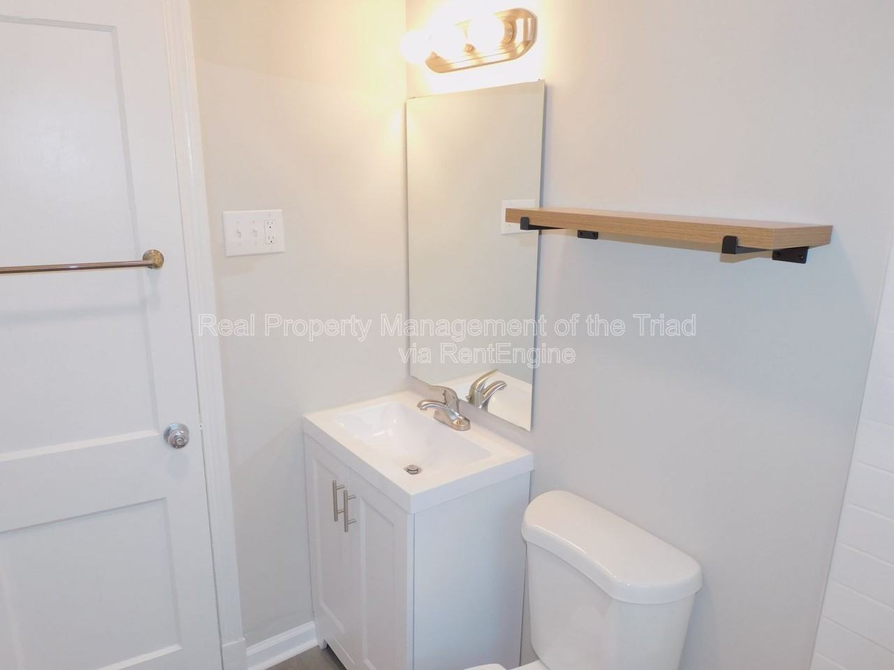 1232 Pamlico Dr - Photo 3 of 16