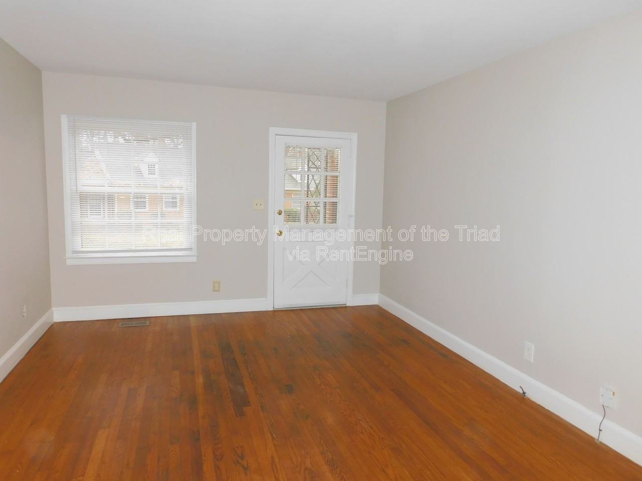 1232 Pamlico Dr - Photo 7 of 16