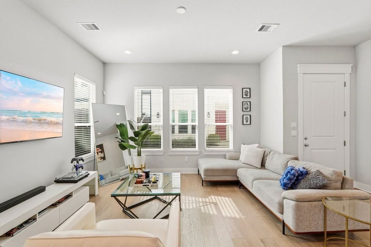 3113 Paul Quinn St - Photo 7 of 24