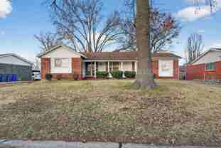 2385 Greenbriar Dr - Photo 1 of 1