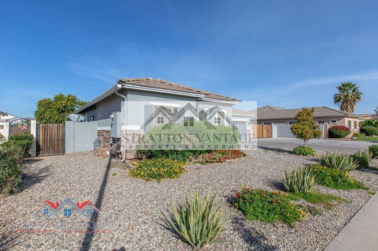 21748 E Escalante Rd - Photo 3 of 50