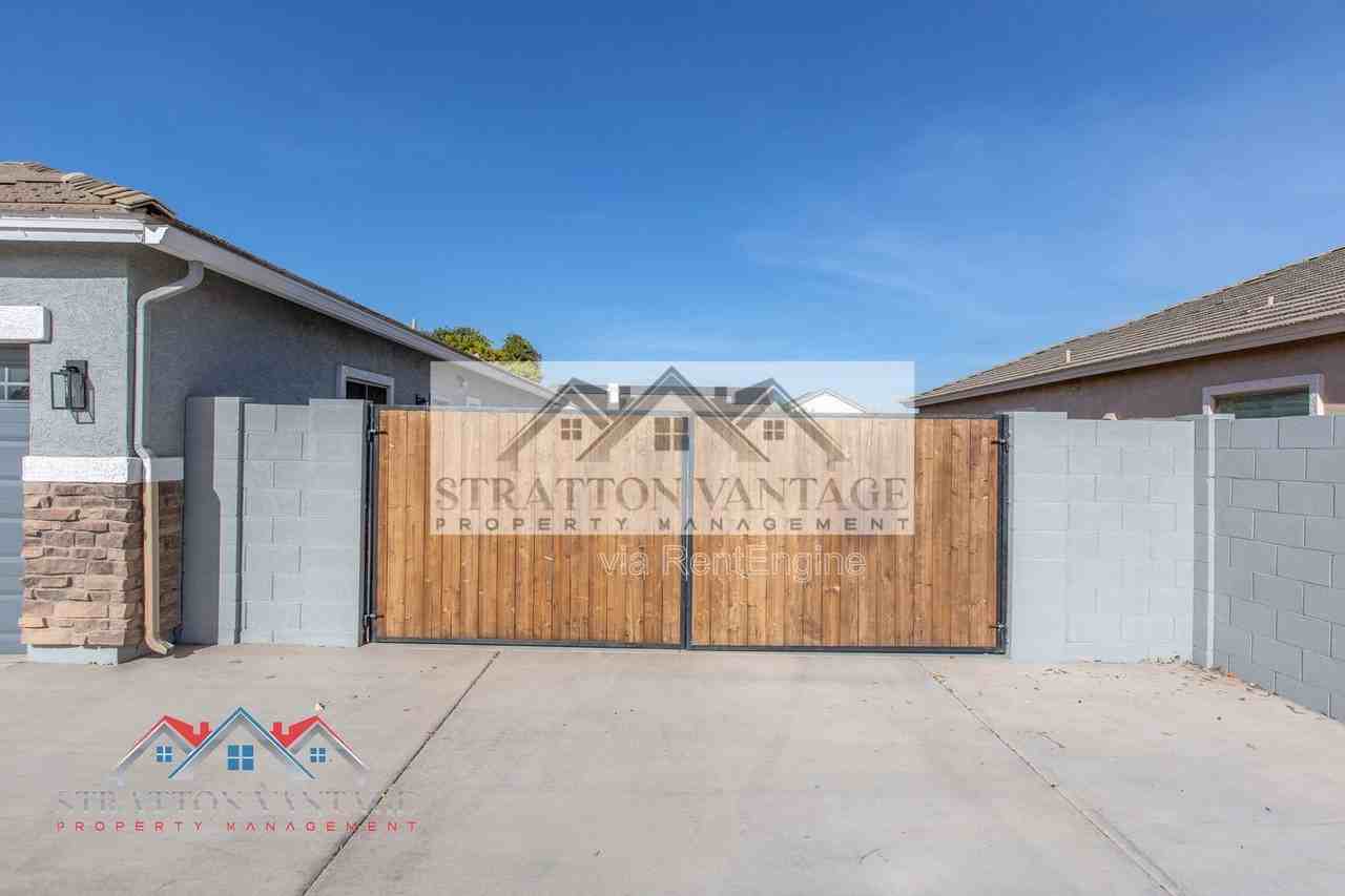 21748 E Escalante Rd - Photo 4 of 50