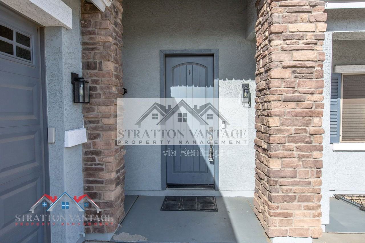 21748 E Escalante Rd - Photo 7 of 50