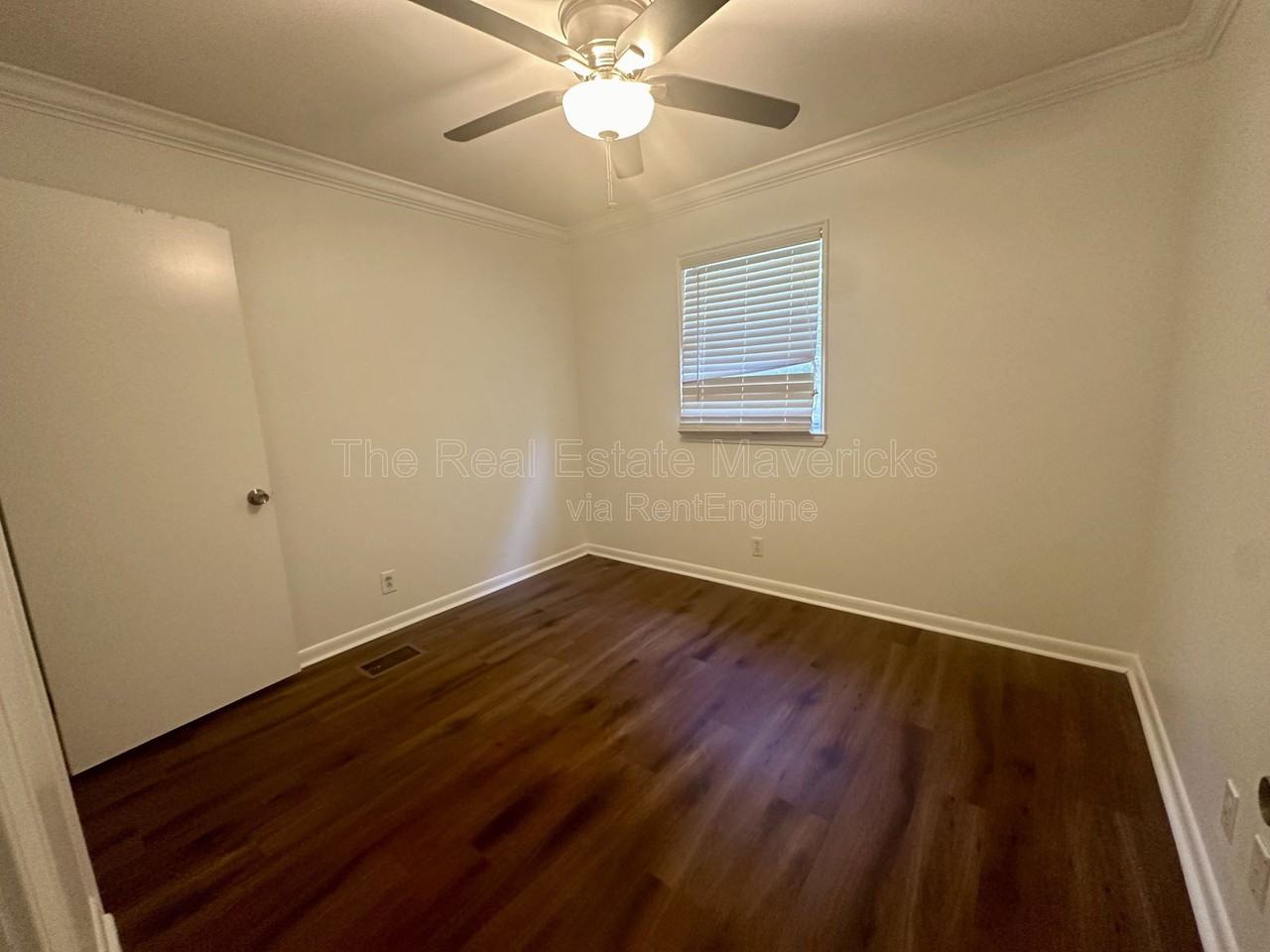 1763 White Oak Rd - Photo 7 of 17