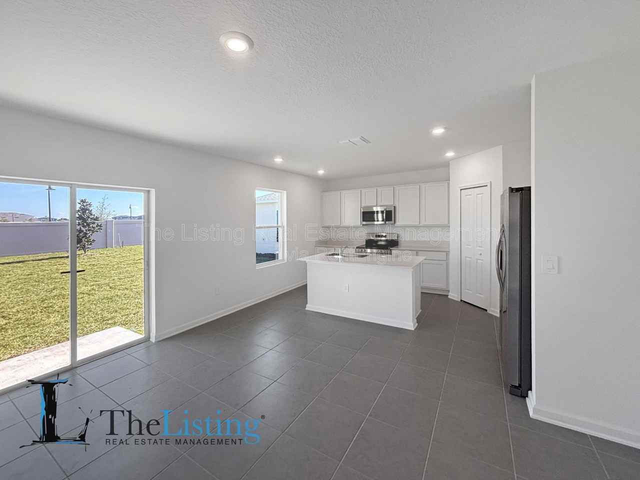 4810 Katrina Dr - Photo 5 of 44