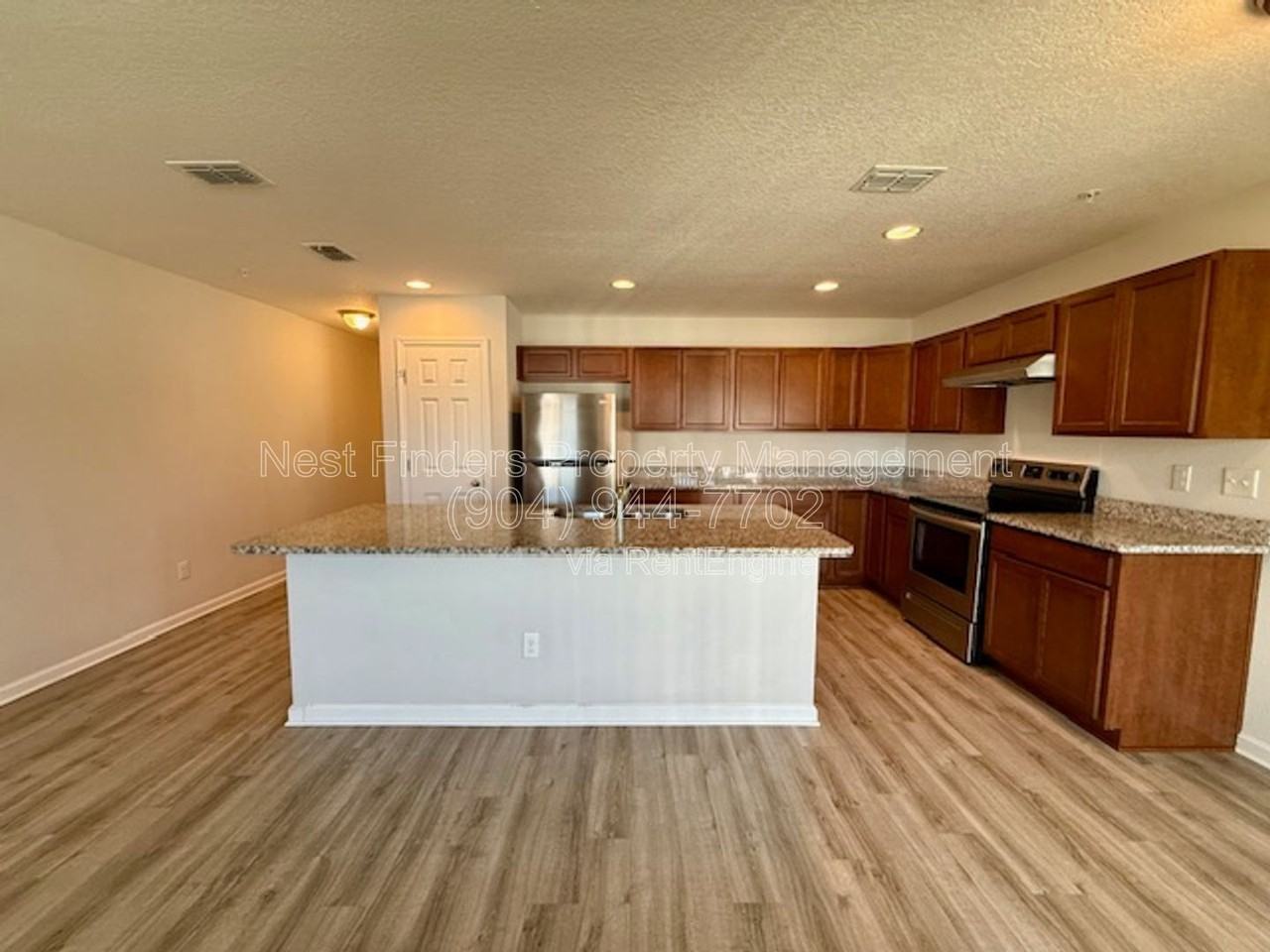 9121 Western Way #3 - Photo 5 of 24