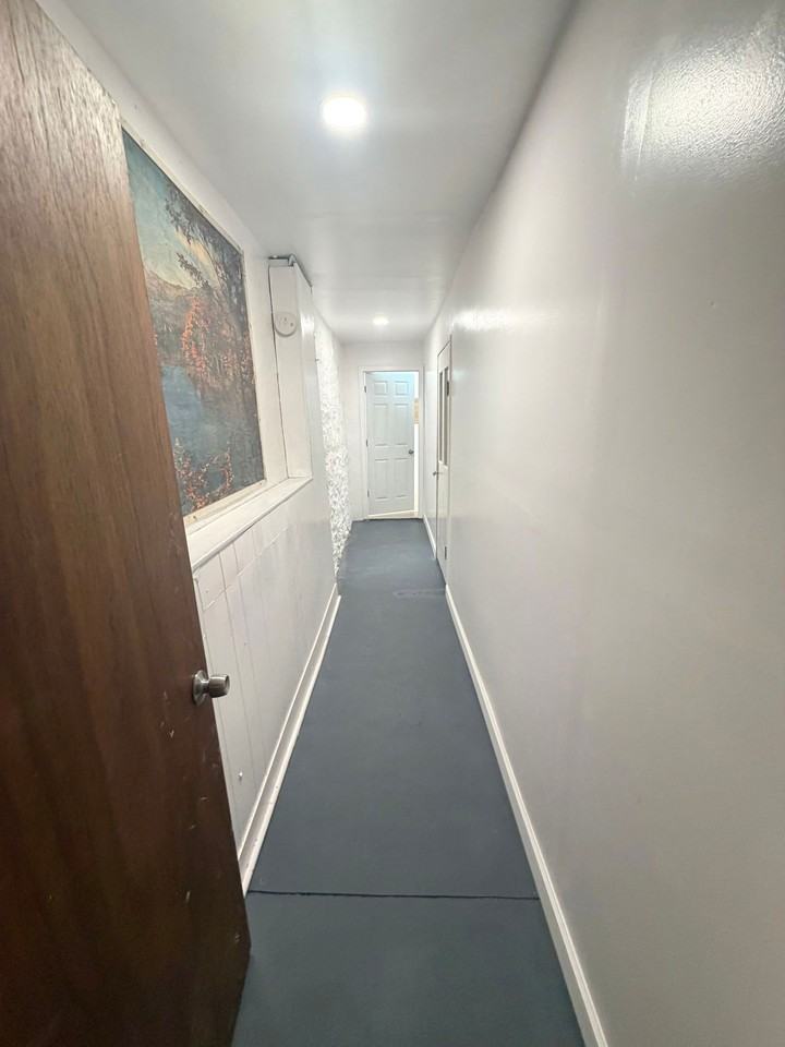 839 E Orange St #1 - Photo 7 of 17