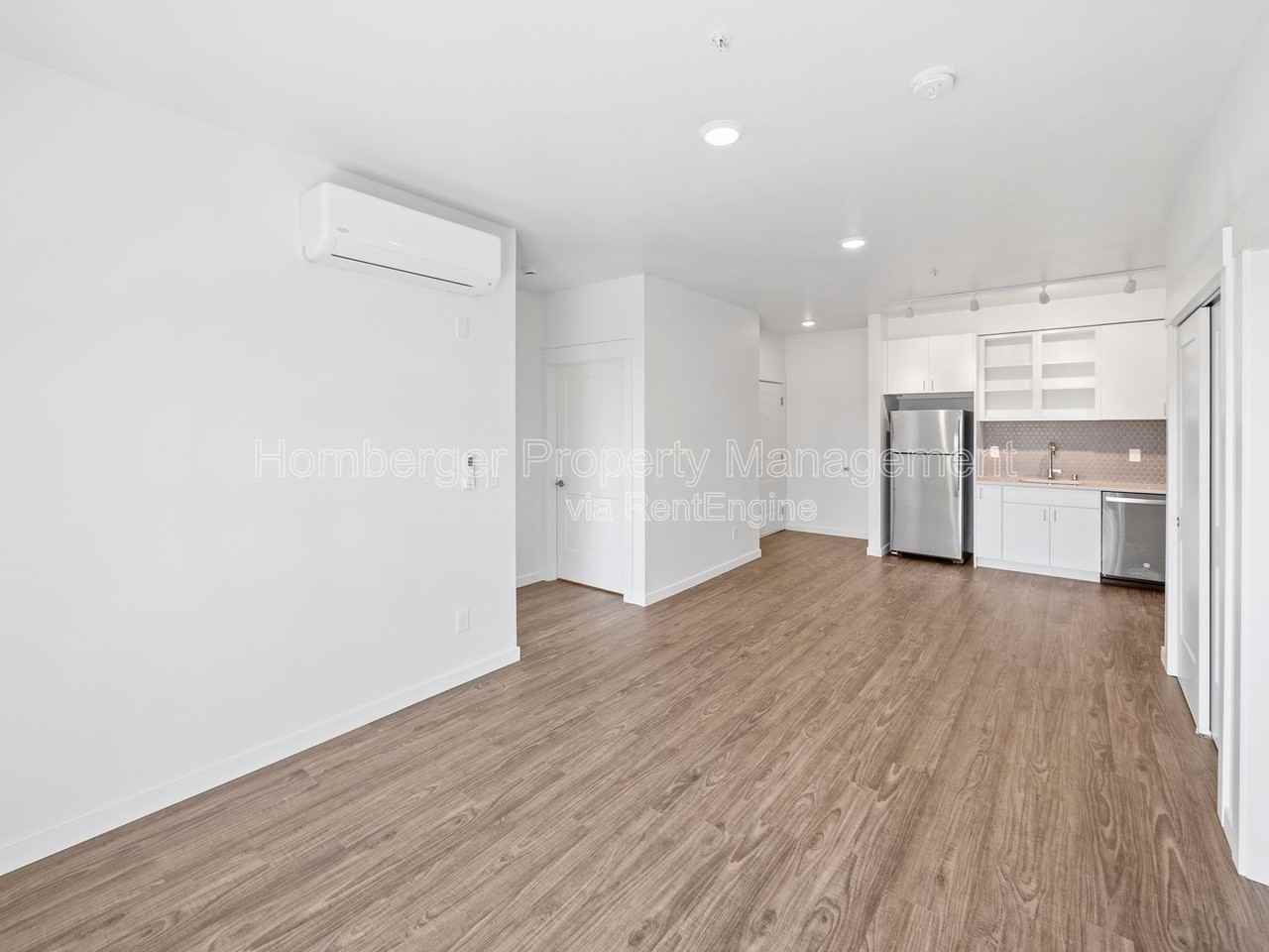 155 E Cleveland Ave #303 - Photo 6 of 15