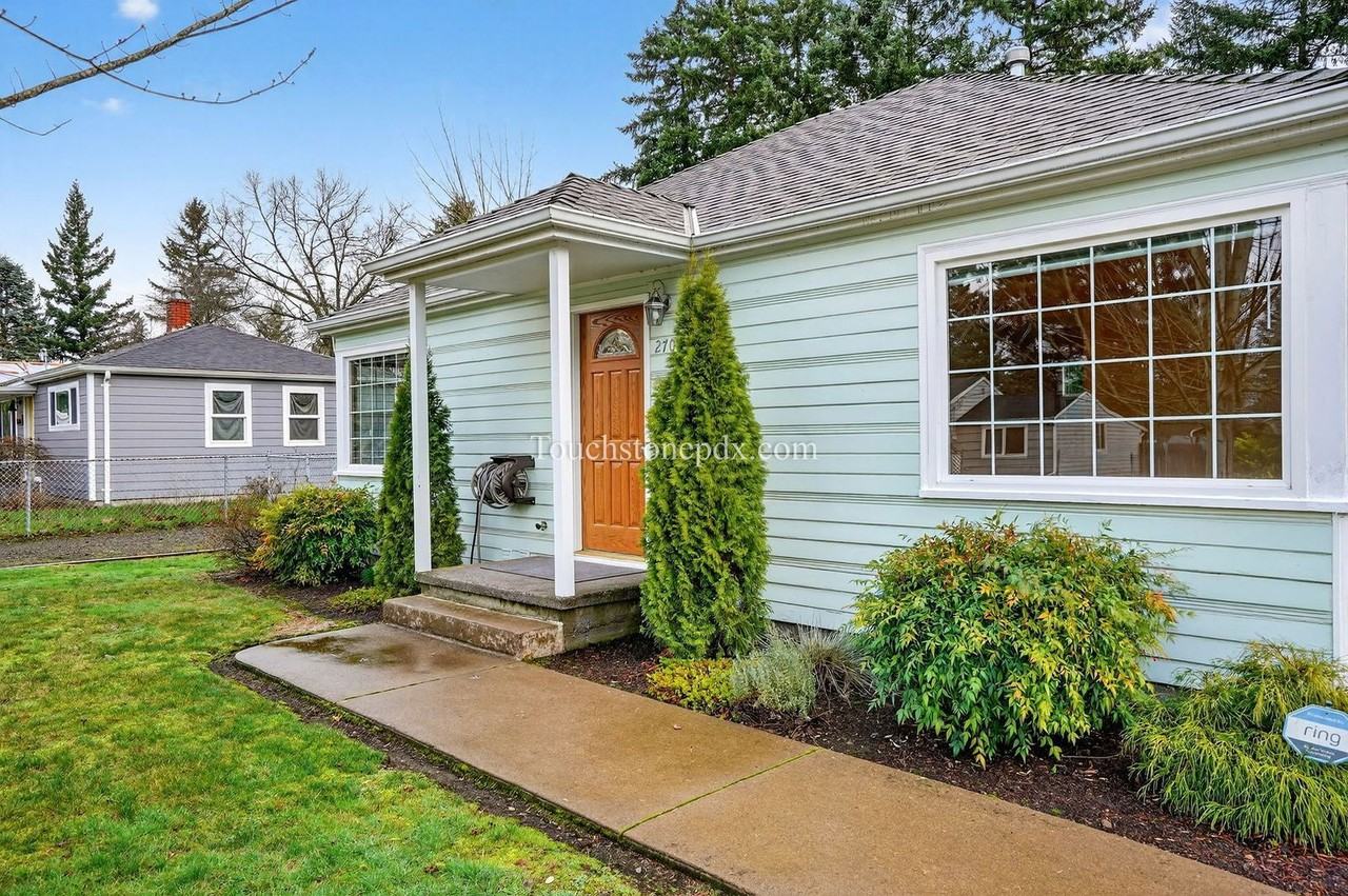 2702 Se 153rd Ave - Photo 4 of 45