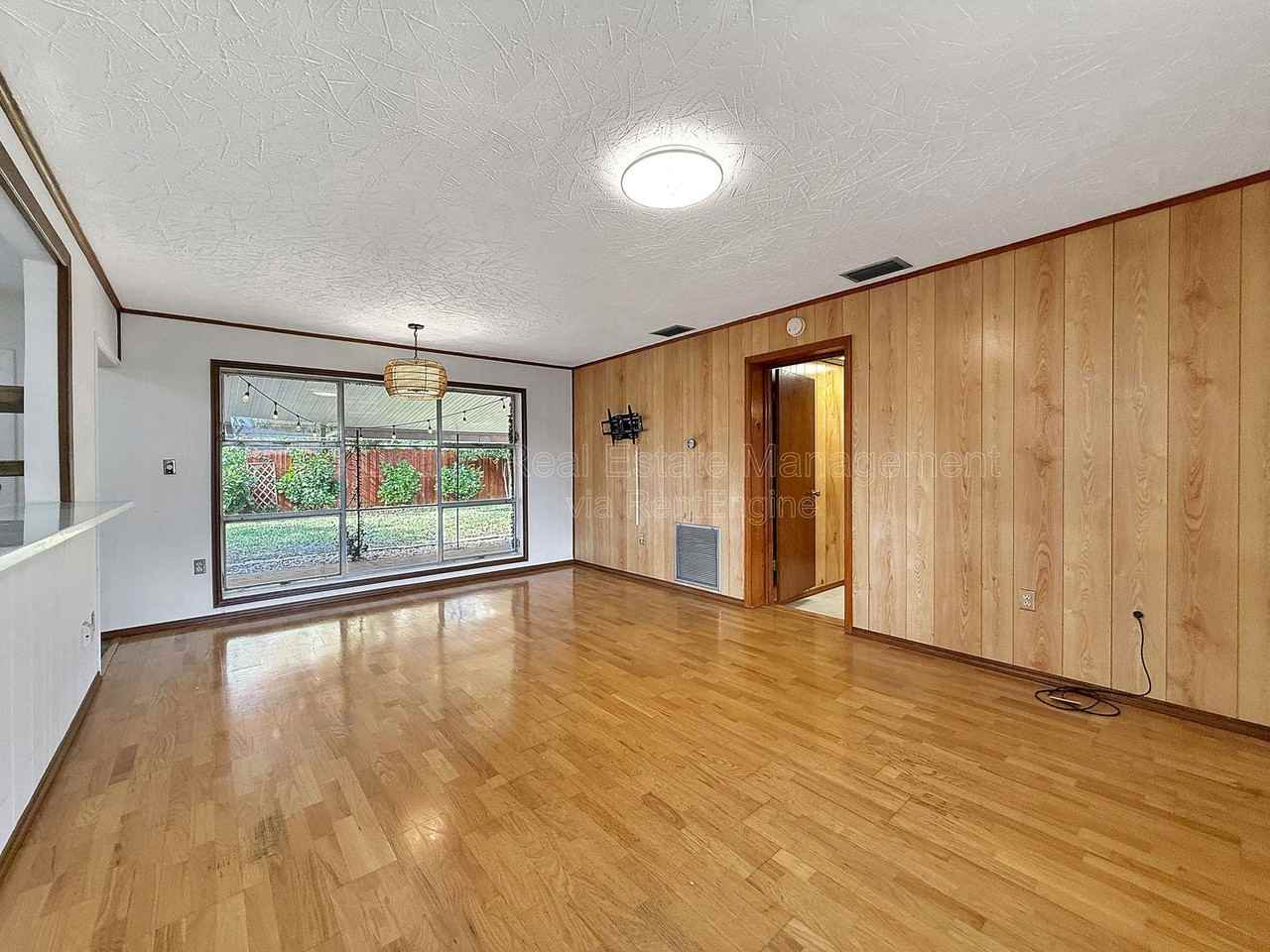 4517 S Hesperides St - Photo 6 of 43