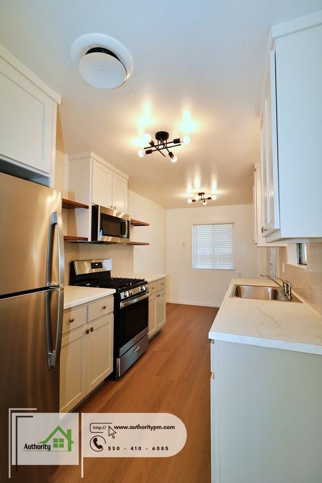 2042 Neptune Ter - Photo 5 of 21