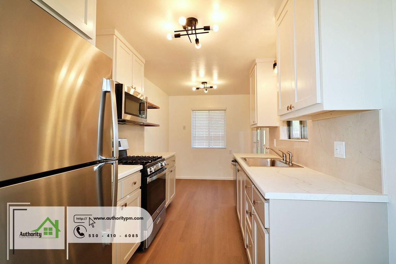 2042 Neptune Ter - Photo 6 of 21