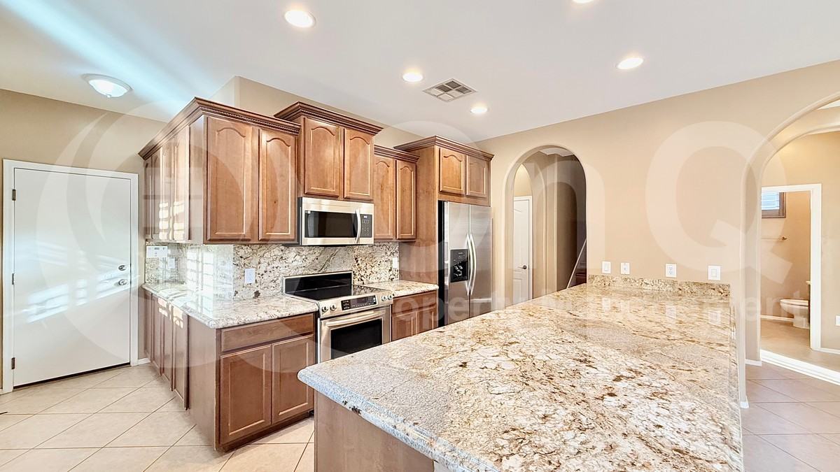 1161 S Storment Ln - Photo 3 of 28