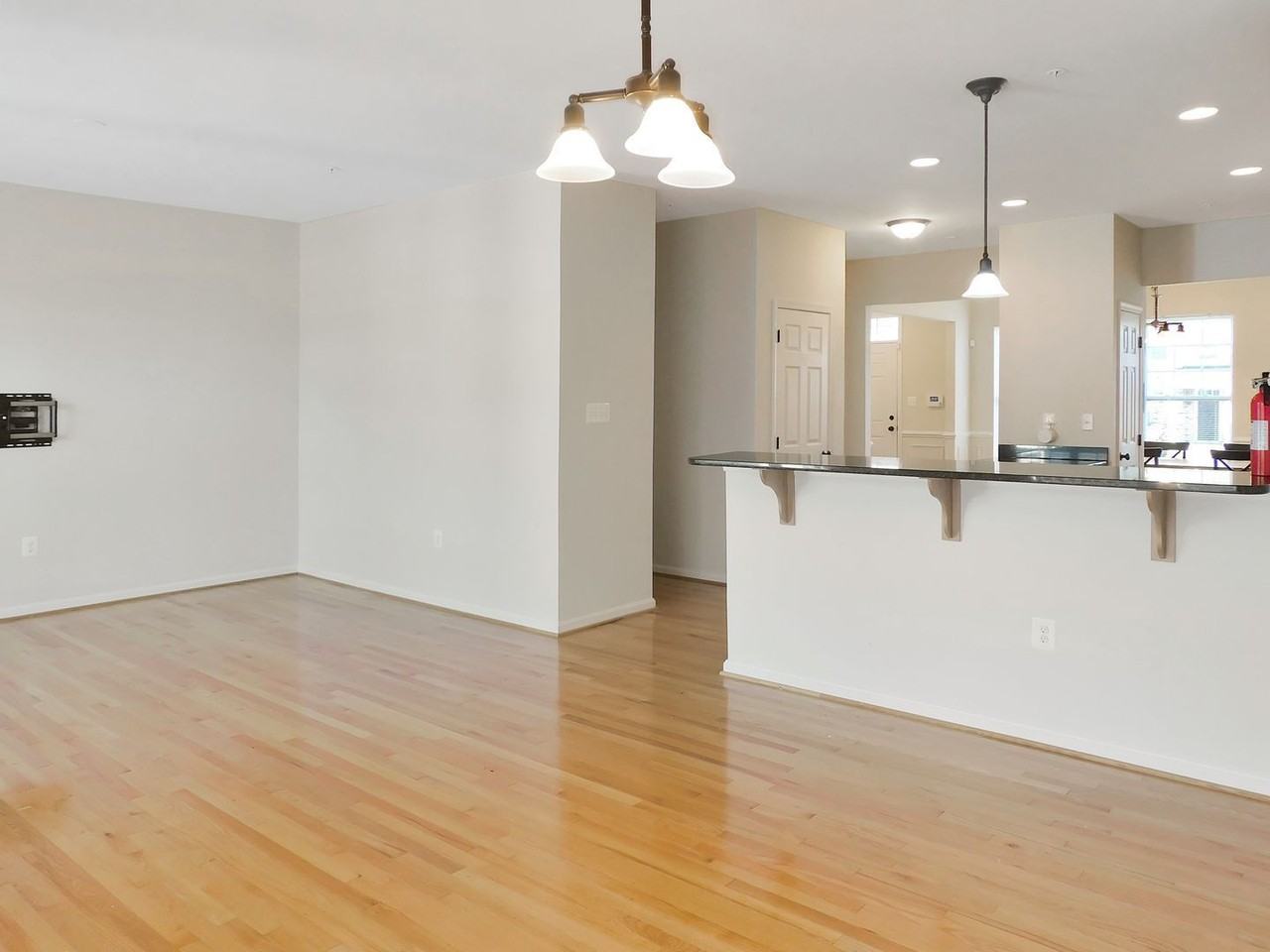 23363 Marview Ct - Photo 6 of 36