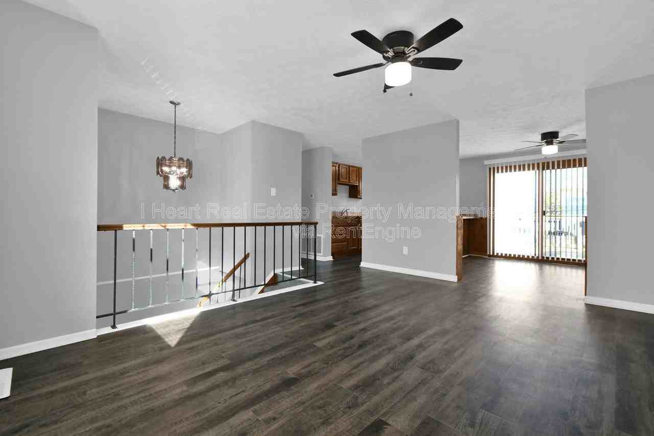 4006 Elkton St - Photo 3 of 25