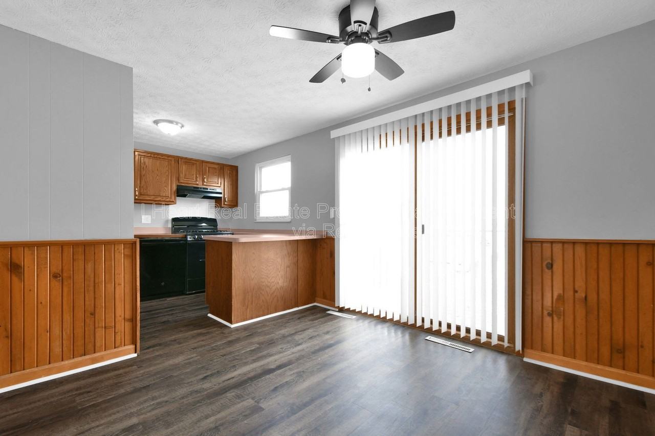 4006 Elkton St - Photo 5 of 25