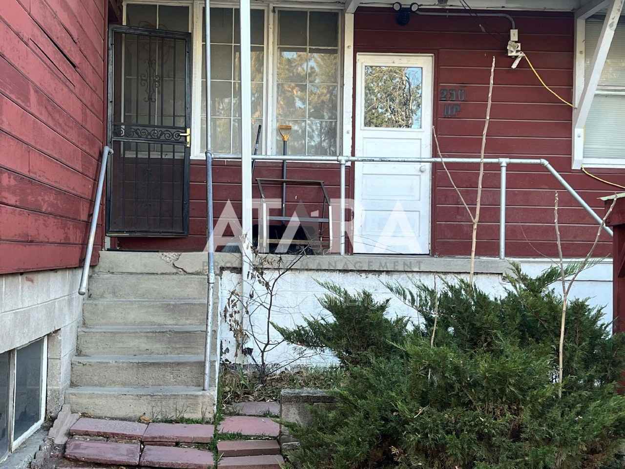 232 W 300 N - Photo 2 of 19