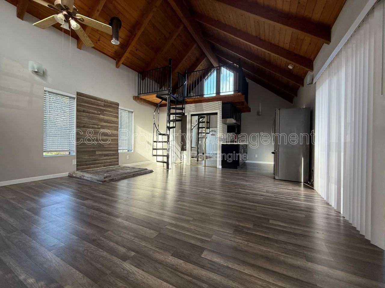 1420 Munras Ave #B - Photo 2 of 13