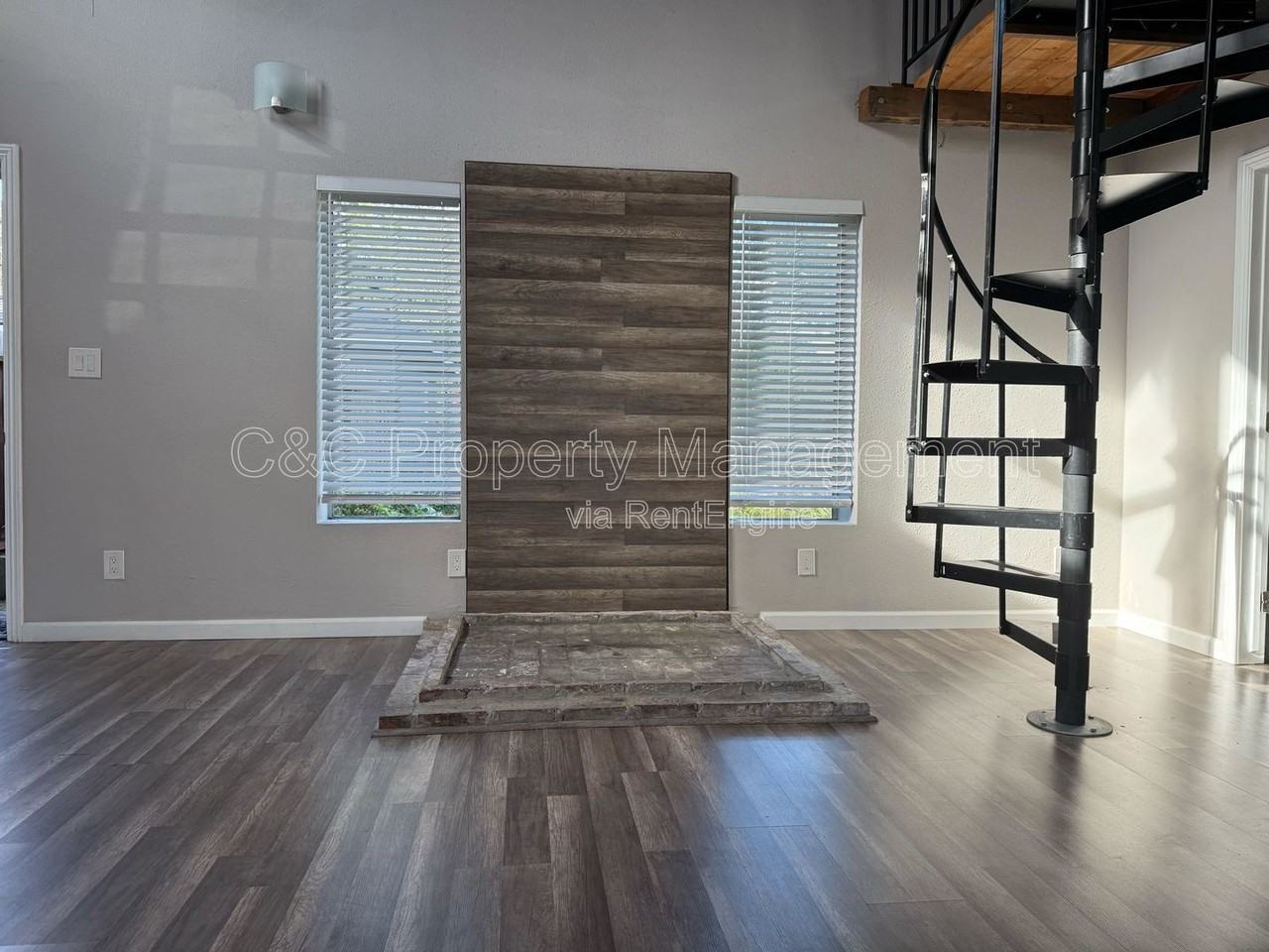 1420 Munras Ave #B - Photo 3 of 13