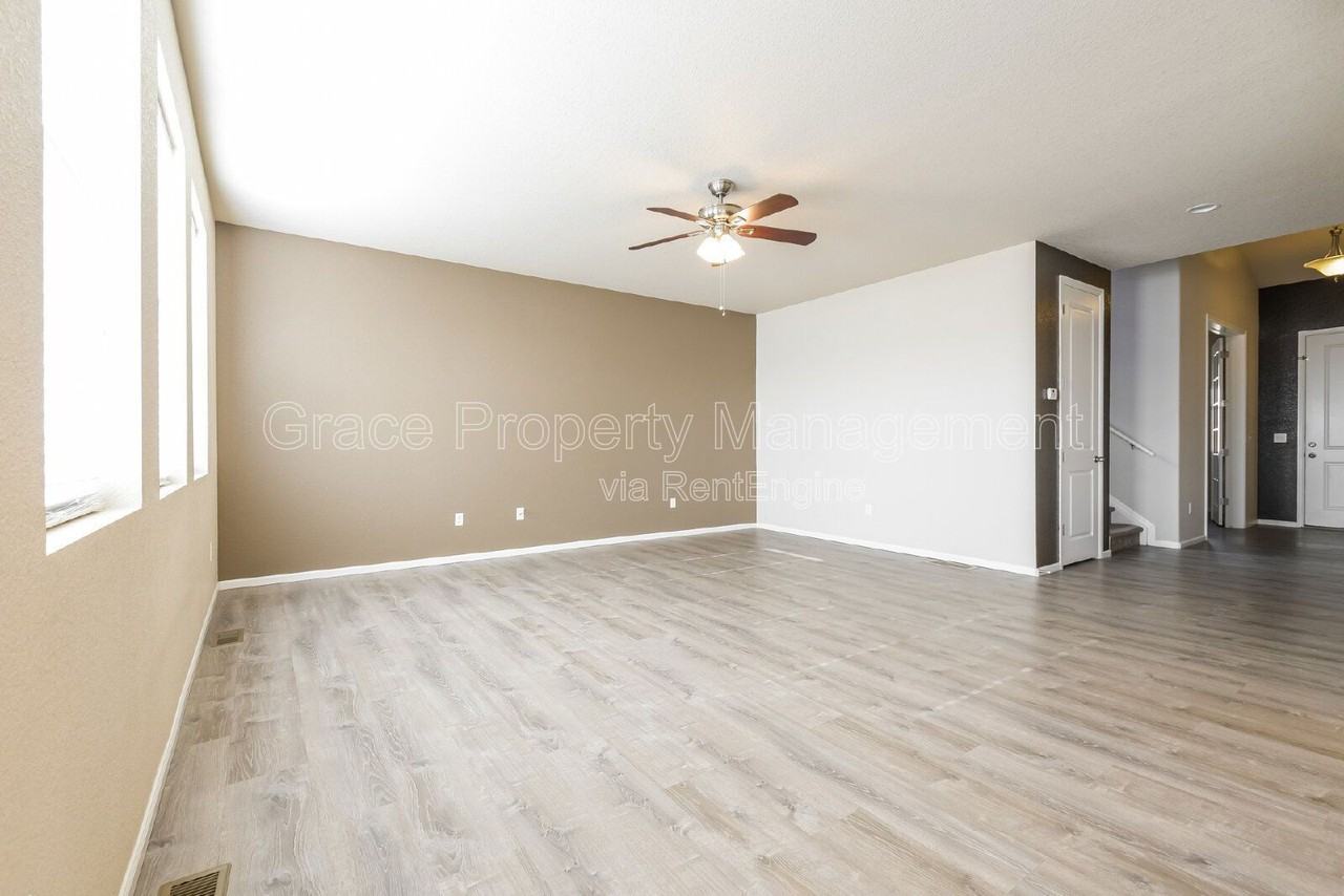 510 Dukes Way - Photo 2 of 21