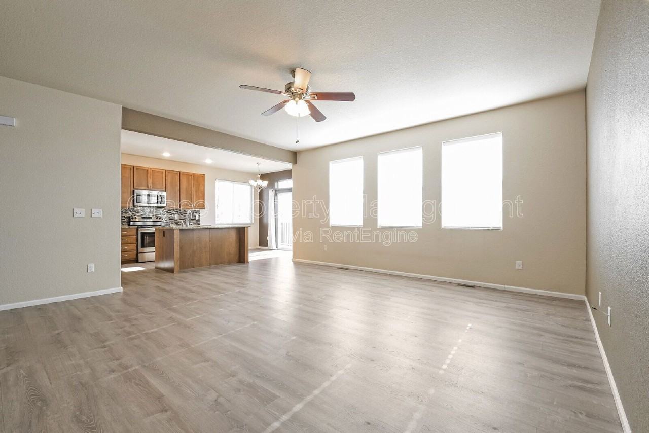 510 Dukes Way - Photo 4 of 21